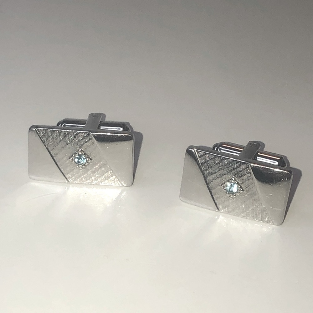 VTG Sarah Coventry Silver Tone Blue Stone Cufflinks EUC 1” x .5”